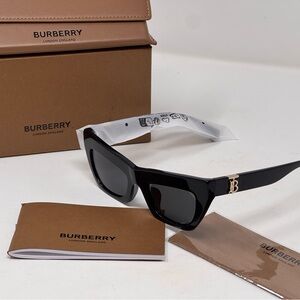 💯Authentic BURBERRY B 4405 Black Cat-Eye Sunglasses